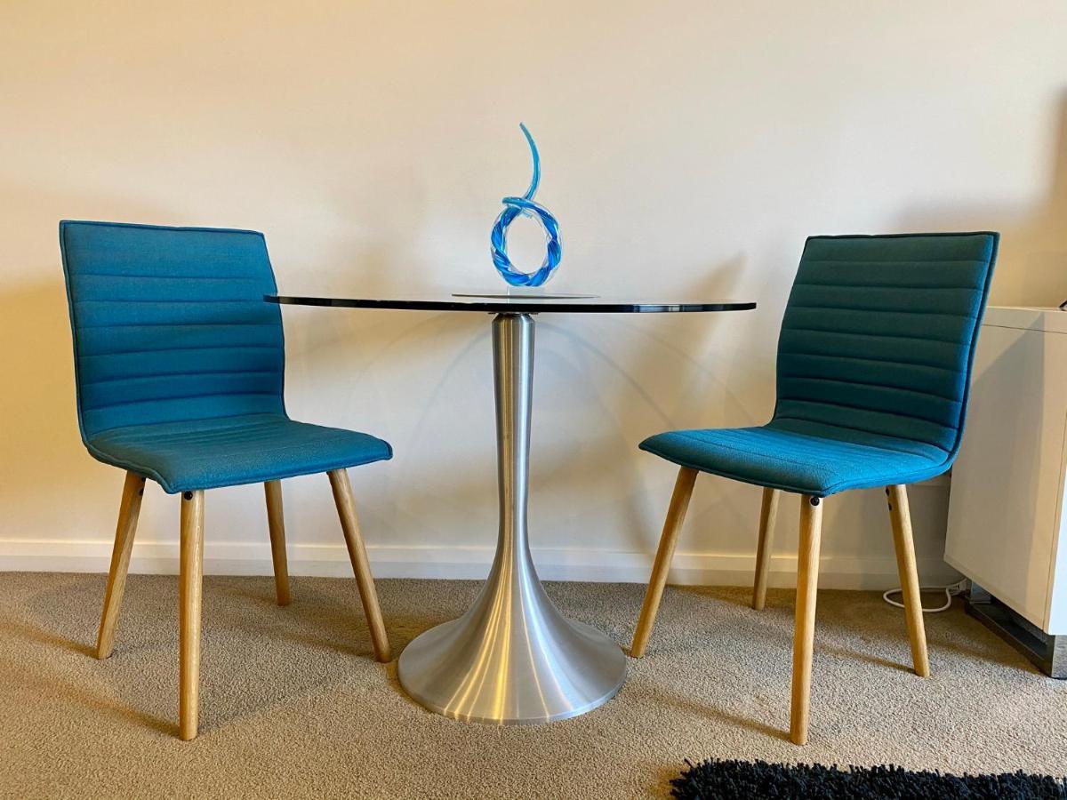 Kingston Governor Luxe 1 Bedroom Apartment In The Heart Of Barton Wifi Gym Wine Secure Parking Canberra المظهر الخارجي الصورة