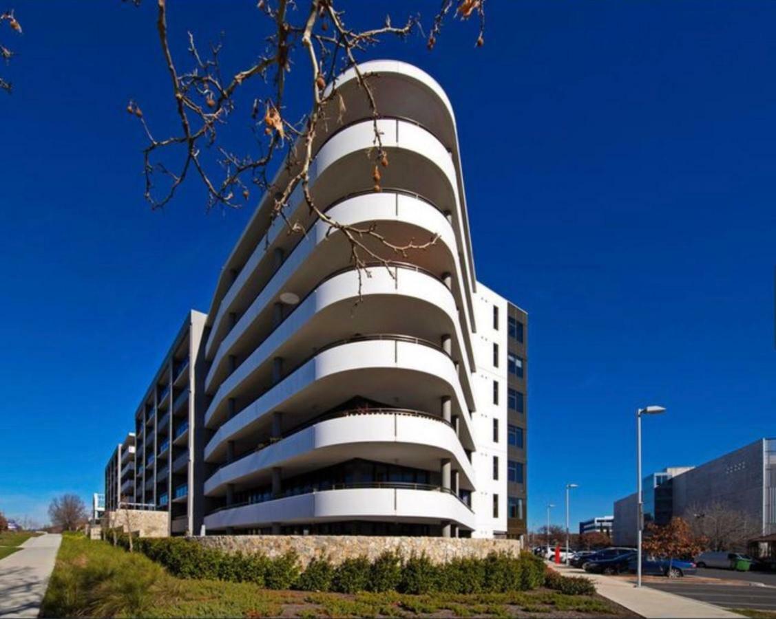 Kingston Governor Luxe 1 Bedroom Apartment In The Heart Of Barton Wifi Gym Wine Secure Parking Canberra المظهر الخارجي الصورة